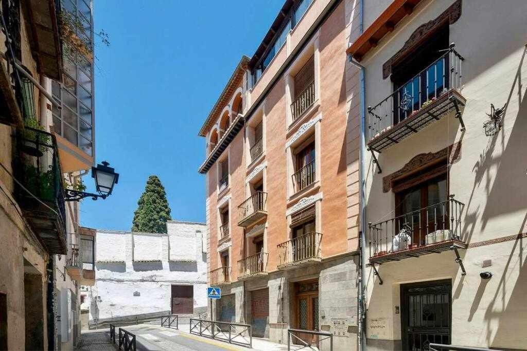 Luxe Haven In Granada Apartment Exterior photo